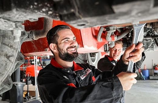 Reparatur und Wartung