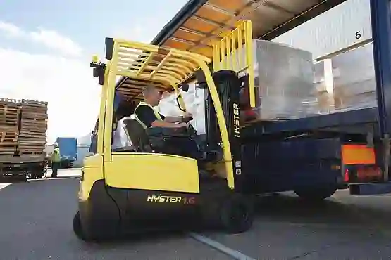 3-Rad Elektrostapler von Hyster